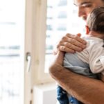 10 Things Dads Can Do to Bond with Their Newborn