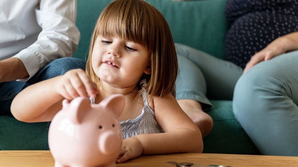 Fun Money Lessons for Kids (5–7): Easy & Practical UK Activities