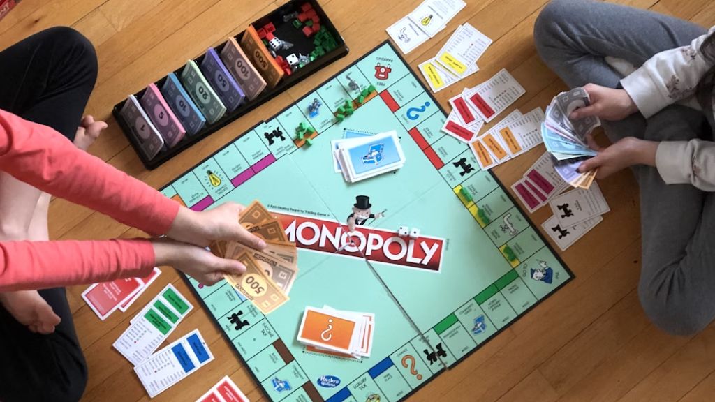 Best Educational Board Games for 6-8 Year Olds Fun, Parent Tested & Learning Friendly